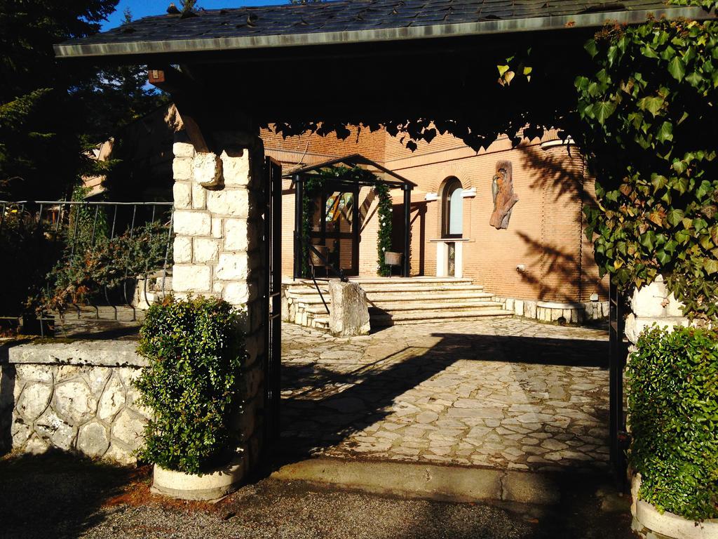 Lh Albergo Il Picchio Pescasseroli Exteriér fotografie