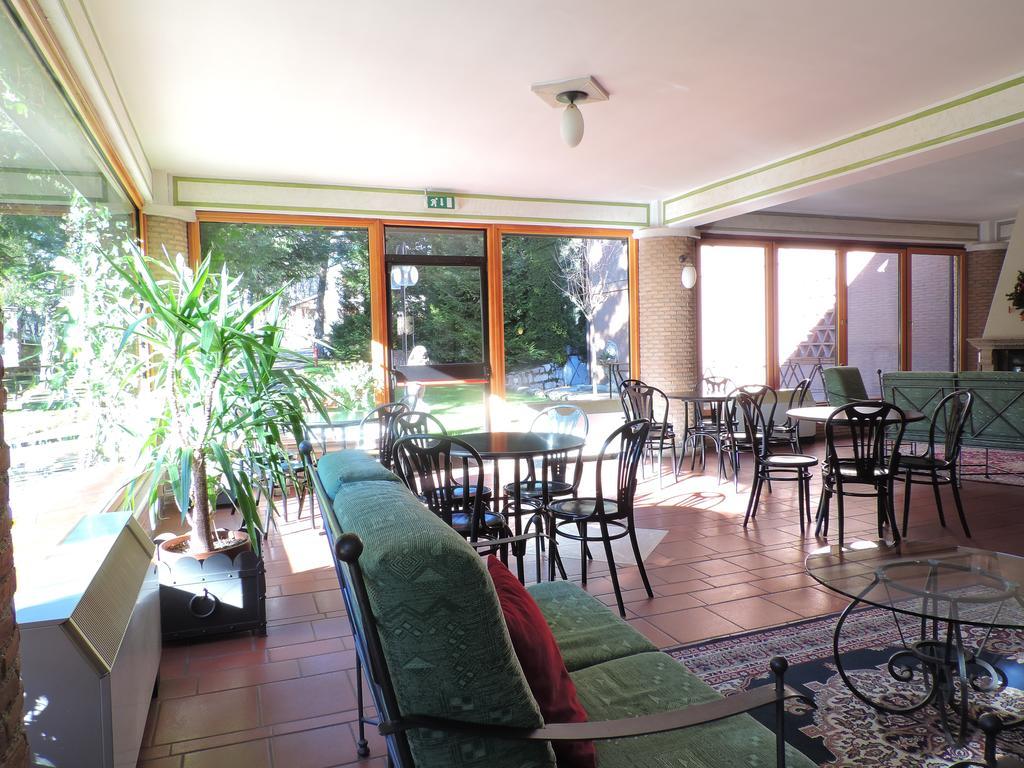 Lh Albergo Il Picchio Pescasseroli Exteriér fotografie